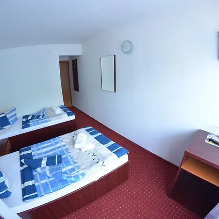 Hotel Le Baron 2*