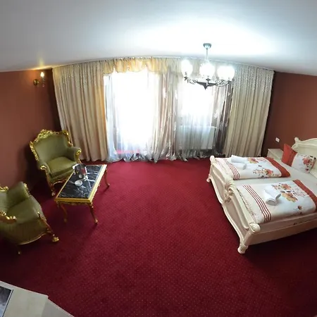 Le Baron Hotel 2*