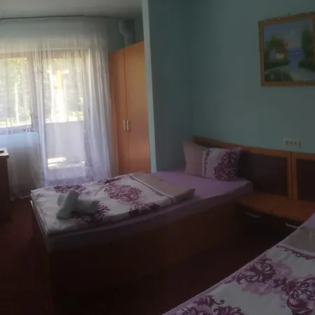 Отель Le Baron 2*