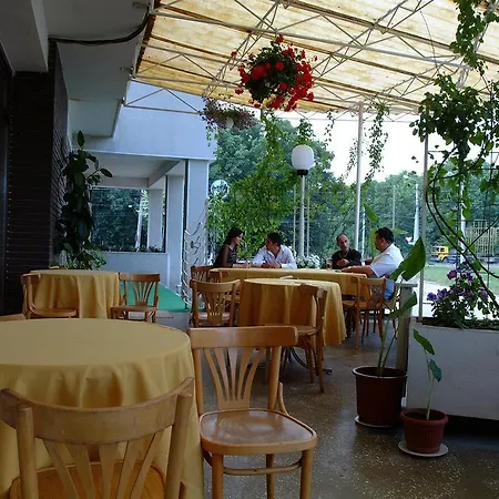 Le Baron מלון טימישוארה